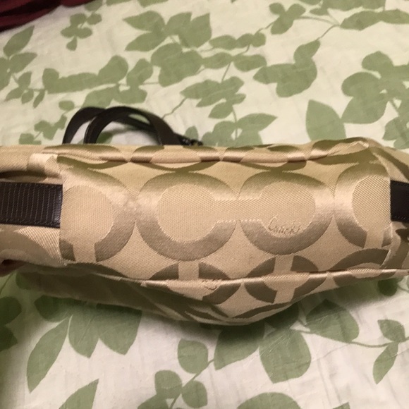 Coach-Purse - Picture 5 of 13